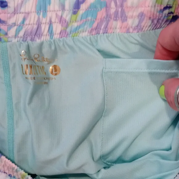 🐢HTF Lilly Pulitzer🐢 - Ocean Trail Short - Picture 7 of 15